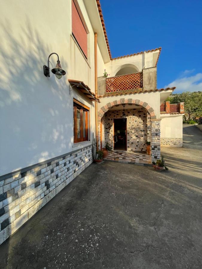 Loren House, Relaxing Location With Seaview Масса-Лубренсе Экстерьер фото