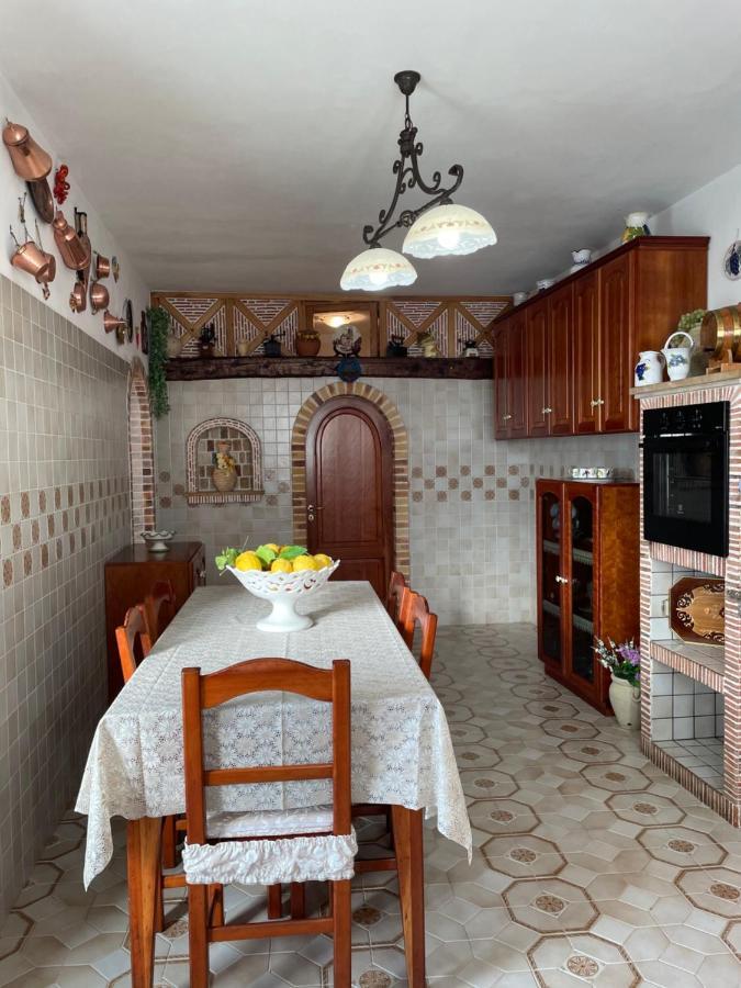 Loren House, Relaxing Location With Seaview Масса-Лубренсе Экстерьер фото
